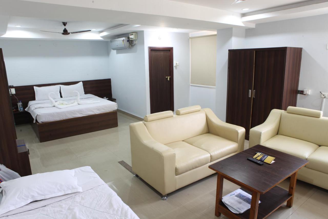 Nova Pride Hotel ハイデラバード エクステリア 写真