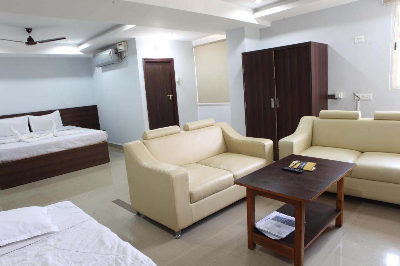 Nova Pride Hotel ハイデラバード エクステリア 写真